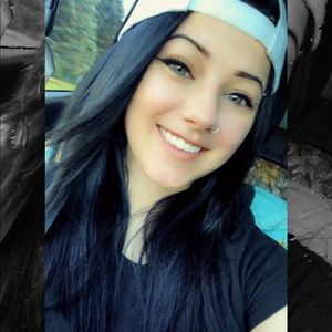 Meet your Posher, Keeley